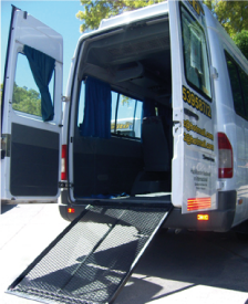 Transporte Angelito minibús con rampa 